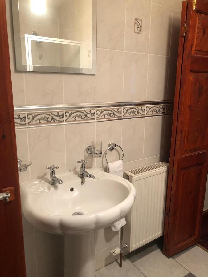 Executive Serviced Apartments 1 Forfar Exterior photo